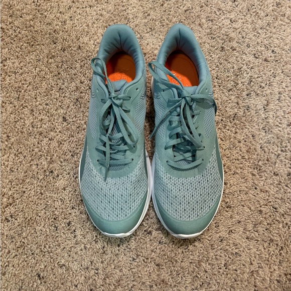 🎀 2 for $20 Sale 🎀 Reebok trainers NWOT - Picture 1 of 6